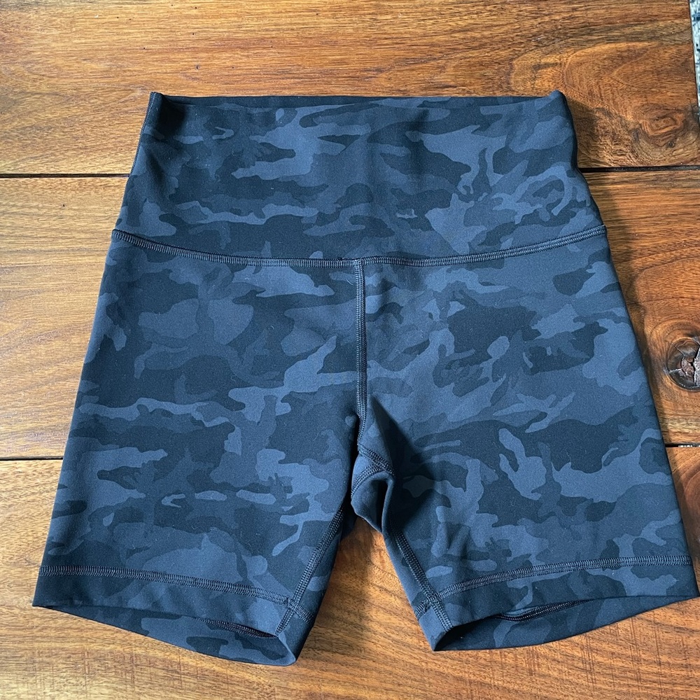 Lululemon biker shorts